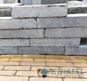 Vietnamees Hardsteen muurblokken 40x10x8cm terrastegels klein Zwartebroek